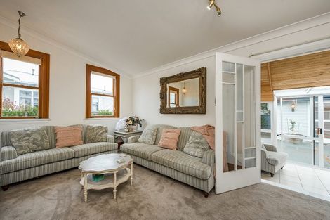 Photo of property in 28 Whites Line West, Woburn, Lower Hutt, 5010