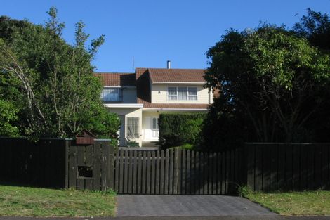Photo of property in 1 Goldie Place, Waikanae Beach, Waikanae, 5036