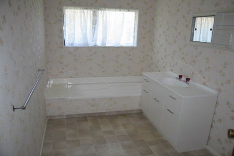 Photo of property in 1 Olympic Court, Palmerston North, 4410