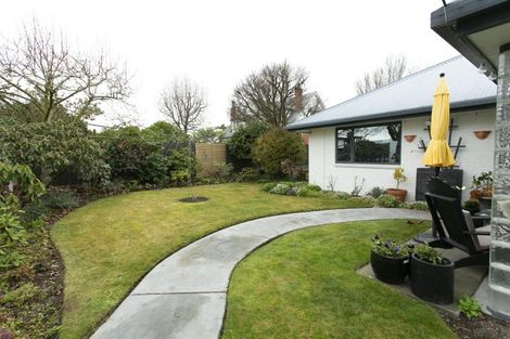 Photo of property in 21 Mona Square, Ashburton, 7700