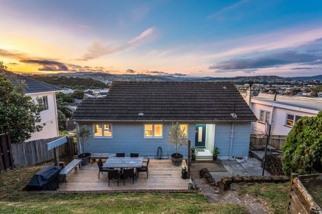 Photo of property in 20 Elphinstone Avenue, Strathmore Park, Wellington, 6022