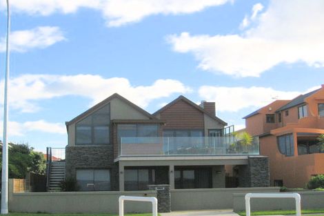 Photo of property in 85 Marine Parade, Mount Maunganui, 3116