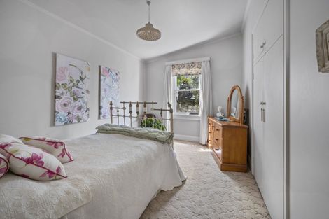 Photo of property in 18 Lighthouse Road, Bluff Hill, Napier, 4110