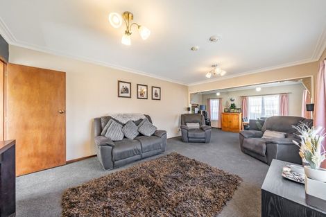 Photo of property in 18 Akron Grove, Totara Park, Upper Hutt, 5018