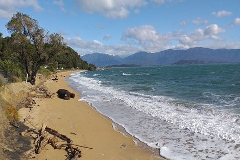 Photo of property in 69 Matenga Road, Ligar Bay, Takaka, 7183