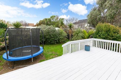 Photo of property in 159 Queens Drive, Lyall Bay, Wellington, 6022
