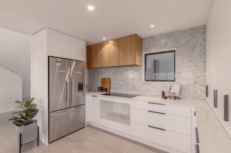 Photo of property in 280 Major Hornbrook Road, Mount Pleasant, Christchurch, 8081