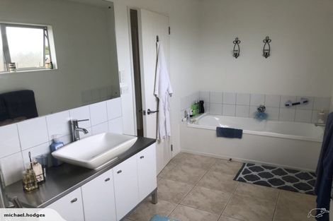 Photo of property in 12 Cotswolds Close, Otamatea, Whanganui, 4500