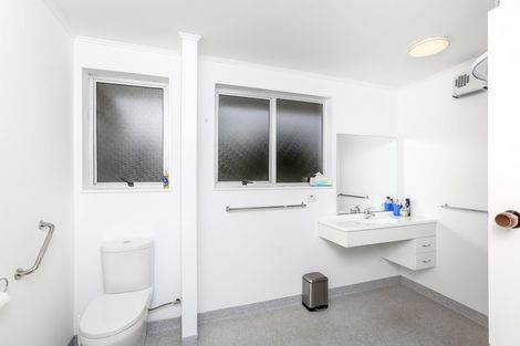 Photo of property in 28 Vancouver Place, Marfell, New Plymouth, 4310
