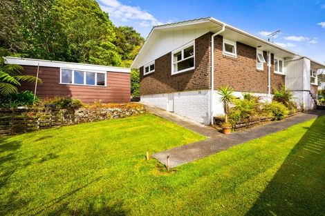 Photo of property in 73 Hilling Street, Titirangi, Auckland, 0604