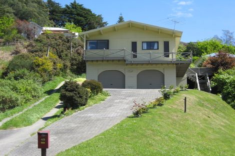 Photo of property in 45 Durham Street, Picton, 7220