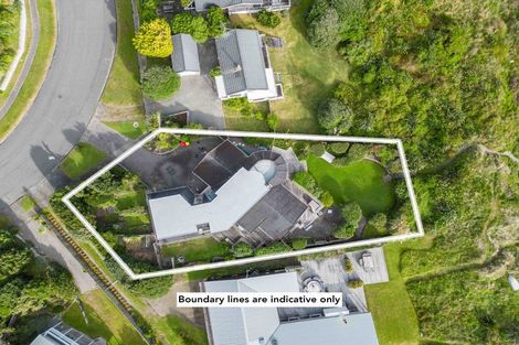 Photo of property in 17 Oratia Street, Waikanae Beach, Waikanae, 5036