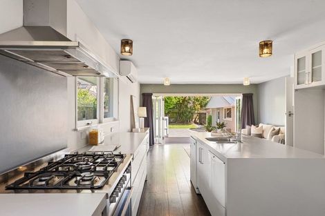 Photo of property in 223 Memorial Avenue, Burnside, Christchurch, 8053