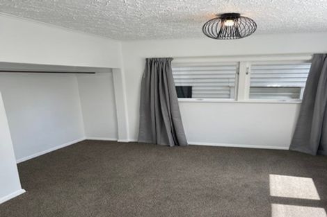 Photo of property in 37 Bird Grove, Stokes Valley, Lower Hutt, 5019