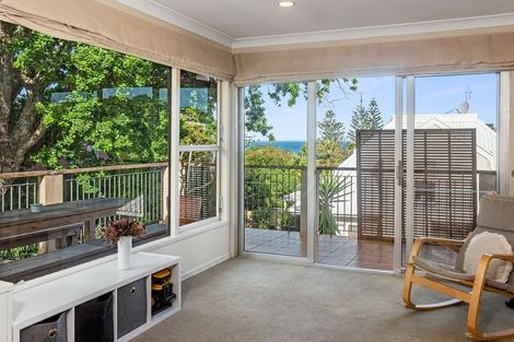 Photo of property in 1/99 Hebron Road, Waiake, Auckland, 0630