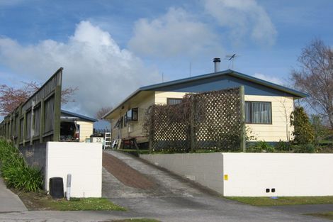 Photo of property in 22 Tawari Street, Inglewood, 4330