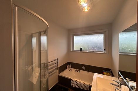 Photo of property in 35 Eglinton Street, Avondale, Christchurch, 8061