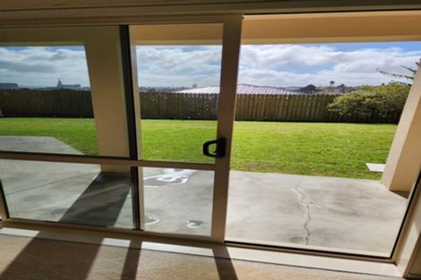 Photo of property in 5 The Enclave, Totara Heights, Auckland, 2105