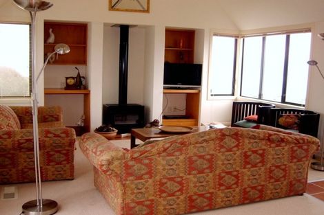 Photo of property in 7 Imran Terrace, Khandallah, Wellington, 6035