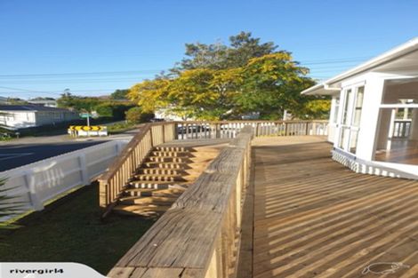 Photo of property in 20 Blease Street, New Lynn, Auckland, 0600