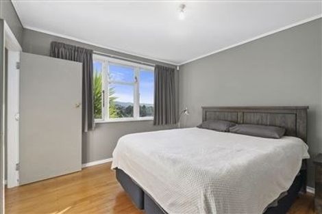 Photo of property in 27 Durham Street, Cannons Creek, Porirua, 5024