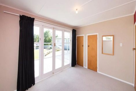 Photo of property in 11 Hartley Place, Awapuni, Palmerston North, 4412