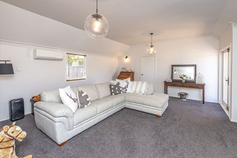 Photo of property in 6 Aiken Road, Saint Johns Hill, Whanganui, 4501