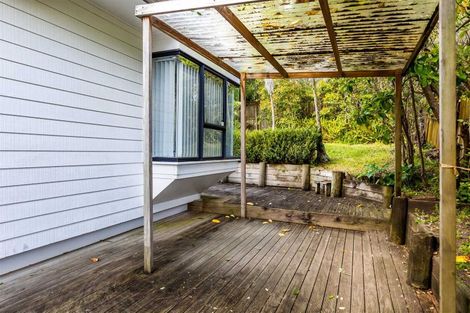 Photo of property in 2/20 Barbados Drive, Unsworth Heights, Auckland, 0632