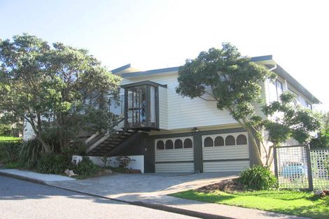 Photo of property in 1 Safari Crescent, Johnsonville, Wellington, 6037