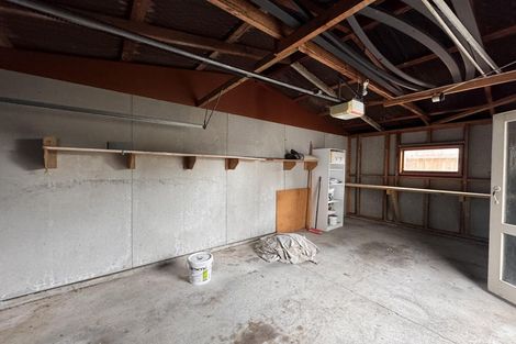 Photo of property in 14 Kiwi Court, Roslyn, Palmerston North, 4414