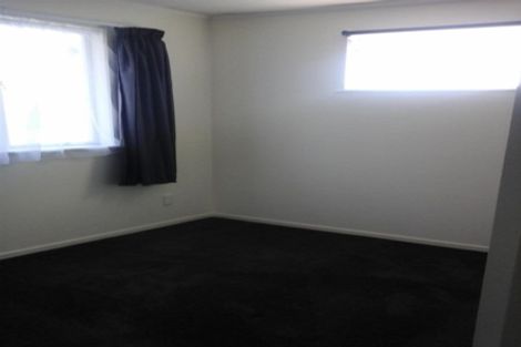 Photo of property in 14 Harmel Road, Glendene, Auckland, 0602