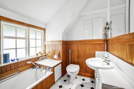 Photo of property in 50 Rodrigo Road, Kilbirnie, Wellington, 6022