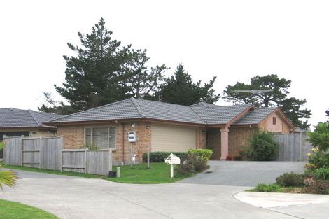 Photo of property in 29 Richfield Crescent, Westgate, Auckland, 0614