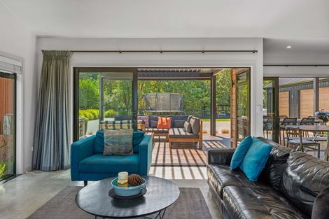 Photo of property in 40 Lacebark Drive, Kinloch, Taupo, 3377