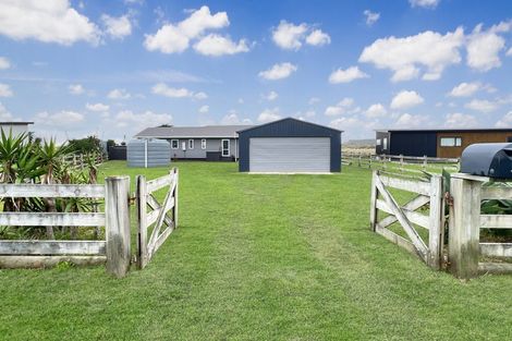 Photo of property in 36 Westside Road, Port Waikato, Tuakau, 2695