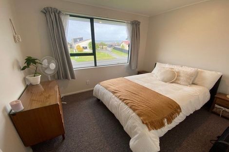 Photo of property in 31 Rutherford Drive, Waikanae Beach, Waikanae, 5036