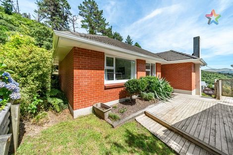 Photo of property in 23 Holmes Grove, Naenae, Lower Hutt, 5011