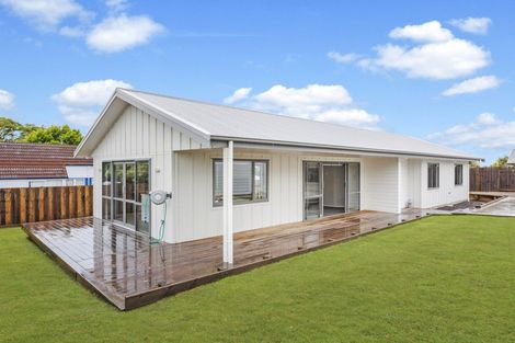 Photo of property in 24 Poplar Grove, Feilding, 4702