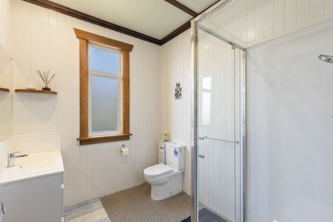 Photo of property in 7b French Street, Moturoa, New Plymouth, 4310