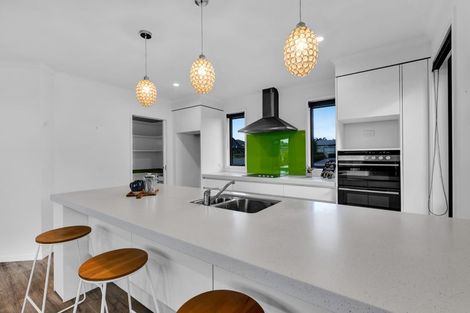 Photo of property in 72 Dillon Drive, Bell Block, New Plymouth, 4312