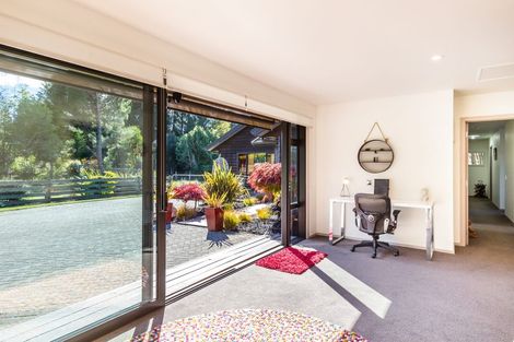 Photo of property in 176 Mapara Road, Acacia Bay, Taupo, 3385