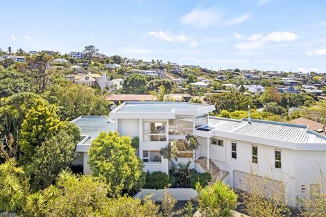 Photo of property in 825 Beach Road, Browns Bay, Auckland, 0630