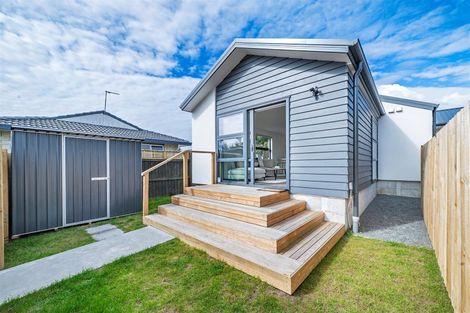 Photo of property in 18 Matlock Street, Woolston, Christchurch, 8062
