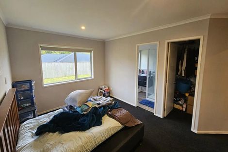 Photo of property in 10 Garrett Drive, Whalers Gate, New Plymouth, 4310