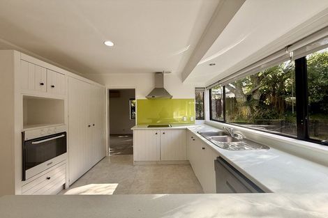 Photo of property in 53 Mirrabooka Avenue, Botany Downs, Auckland, 2010