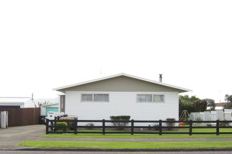 Photo of property in 20 Glamis Avenue, Bell Block, New Plymouth, 4312