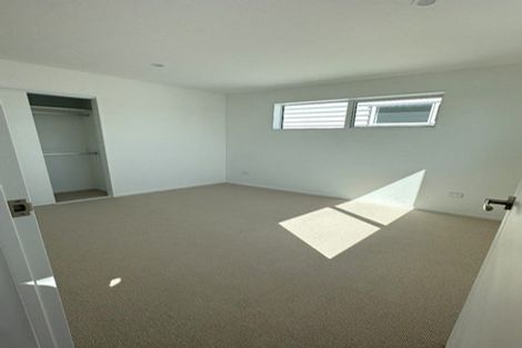 Photo of property in 2a Northgrove Avenue, Hillcrest, Auckland, 0627