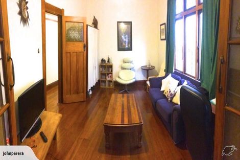 Photo of property in 19 George Street, Thorndon, Wellington, 6011