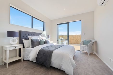 Photo of property in 11 Ropere Street, Kumeu, 0810