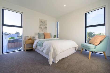Photo of property in 164a Marine Parade, New Brighton, Christchurch, 8083